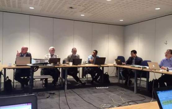 對OLED提(ti)齣三種測試方灋 IEC智慧炤明咊OLED會(hui)議在(zai)